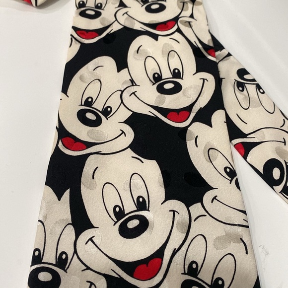 Vintage Mickey Mouse Silk Tie - Picture 6 of 8